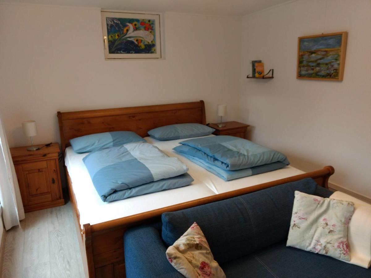Lejlighed Ruhiges, Gemuetliches Zimmer Mit Bad Fuer 2 Personen, Mit Gartenterasse *