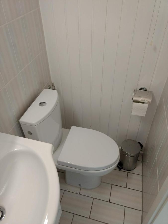 Lejlighed Ruhiges, Gemuetliches Zimmer Mit Bad Fuer 2 Personen, Mit Gartenterasse Lübeck